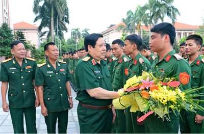 Để bộ đội “vững như đồng, trong như gương”