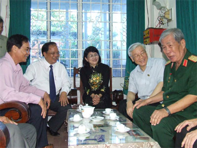 “Người truyền lửa” tuổi 80