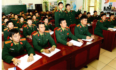 Nâng cao chất lượng đào tạo, xây dựng nhà trường 