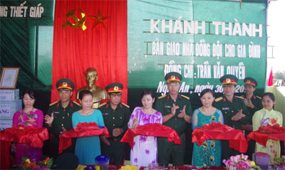 Thắp sáng niềm tin, ấm áp tình đồng đội