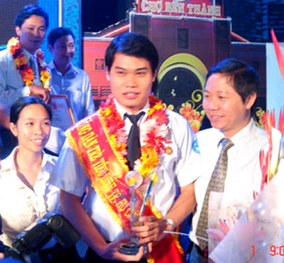 Sống là cống hiến hết mình