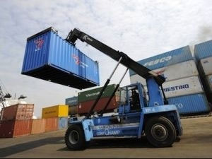 Sẽ phạt nặng với vi phạm về hàng tạm nhập tái xuất