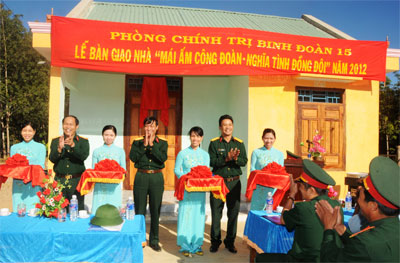 Đậm tính nhân văn, ấm tình đồng đội