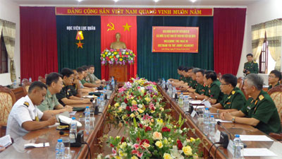 Đoàn tùy viên quân sự các nước tại Việt Nam thăm Lâm Đồng