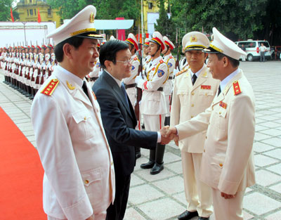 Lực lượng CAND phải luôn hoàn thiện bản thân theo lời Bác Hồ dạy