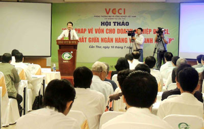 Tìm giải pháp hỗ trợ doanh nghiệp Đồng bằng sông Cửu Long tiếp cận vốn vay