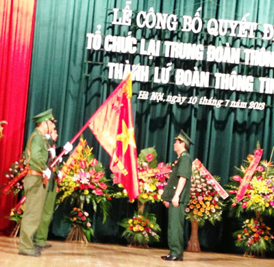 Công bố Quyết định tổ chức lại Trung đoàn thông tin 21 thành Lữ đoàn thông tin 21