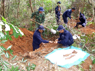 Thực hiện Chỉ thị 24 của Bộ Chính trị về tiếp tục đẩy mạnh công tác tìm kiếm, quy tập hài cốt liệt sĩ (bài 1)