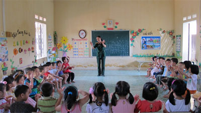 Như con của mình