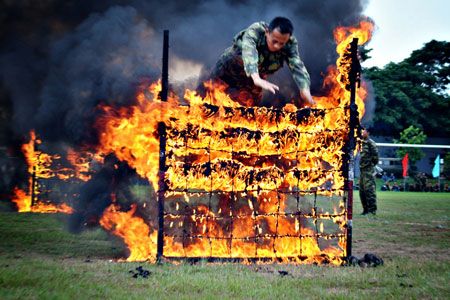 Đặc công Quân khu 9 khổ luyện, nâng cao khả năng sẵn sàng chiến đấu