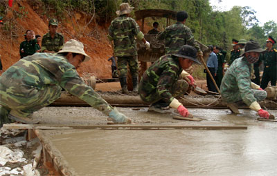 Vượt khó bằng nội lực
