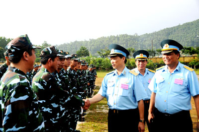  Diễn tập Chỉ huy - Tham mưu cơ quan trung đoàn tên lửa có thực binh