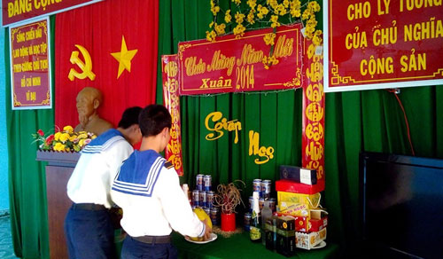 Trường Sa, Nhà giàn DK1 chúc Tết đất liền