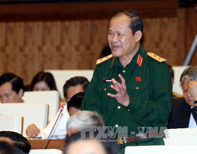 Quản lý chặt vốn vay và tăng năng suất lao động 