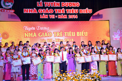 Thành đoàn TP Hồ Chí Minh: Tuyên dương 186 gương “Nhà giáo trẻ tiêu biểu”