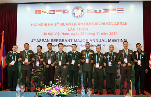 Trao đổi khả năng hợp tác giữa quân đội các nước ASEAN