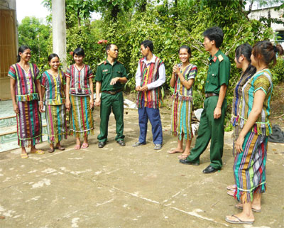 Xóm S’tiêng của bộ đội