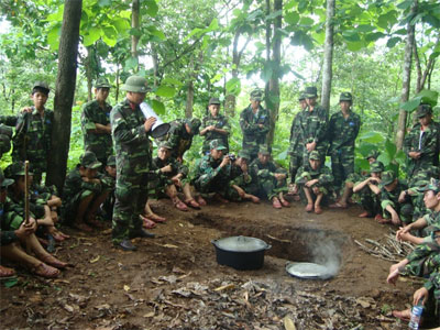 “Anh nuôi ra hỏa tuyến”