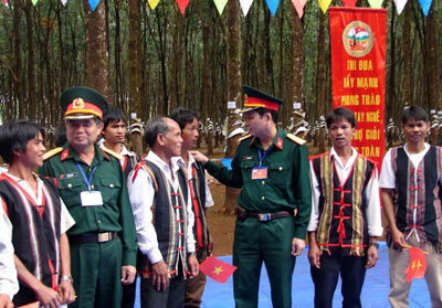 Công ty 74 (Binh đoàn 15): Gắn kết để giúp nhau phát triển kinh tế