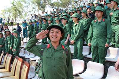 Khi thầy giáo tình nguyện nhập ngũ