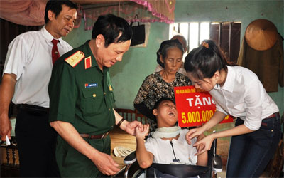 Tháo gỡ vướng mắc trong giải quyết chế độ đối với nạn nhân chất độc da cam/đi-ô-xin