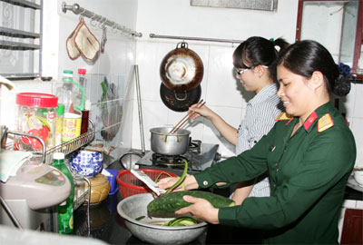 Gần mà hóa xa…