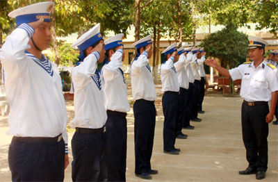 Tuần đầu trong quân ngũ