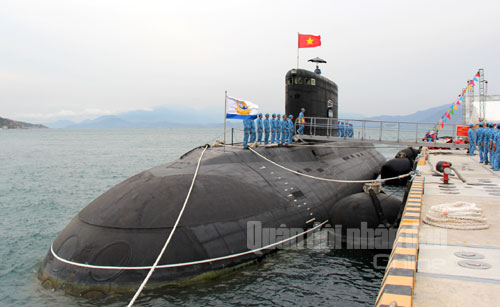 Lữ đoàn tàu ngầm 189 Hải quân chuẩn bị cho lễ thượng cờ