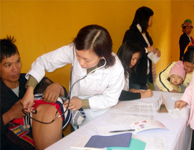 Các bệnh viện Quân đội tích cực đối phó với dịch sởi