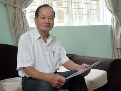 Cơm nắm, lạc rang... gánh gạo lên mặt trận