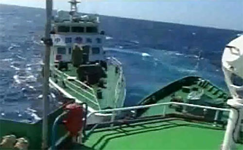 Trung Quốc tiếp tục sử dụng tàu đâm va, dùng máy bay uy hiếp tàu Việt Nam