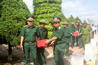 Quảng Trị: Truy điệu và an táng hài cốt 5 liệt sĩ