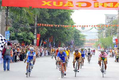 Chặng đua thứ 4: Sơn La mở hội 