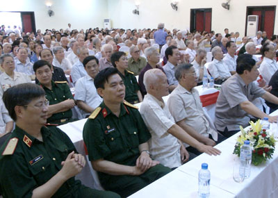 Gần 500 hội viên nghành Hậu cần Quân đội gặp mặt truyền thống