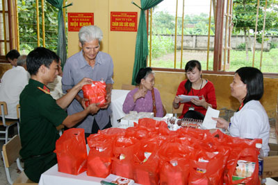 Bệnh viện 105 thực hiện Hành trình “Quân đội chung tay vì sức khỏe cộng đồng” tại Hà Nam