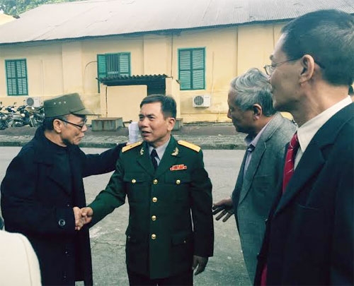 Ban liên lạc bạn chiến đấu Trung đoàn 64 ra mắt cuốn sách “Hồi ức thời hoa lửa”