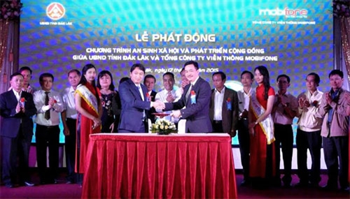 Mobifone dành hơn 1,5 tỷ đồng thực hiện an sinh xã hội tại Đắk Lắk 