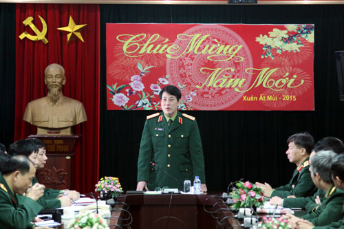 Thượng tướng Lương Cường thăm, chúc Tết Báo Quân đội nhân dân