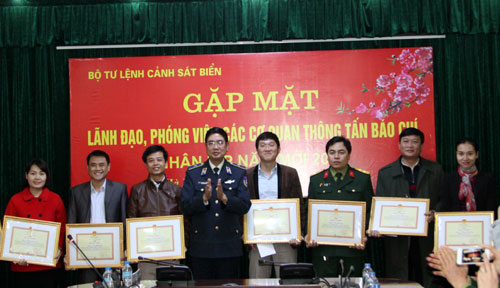 700 lượt phóng viên tác nghiệp tại các đơn vị Cảnh sát biển năm 2014