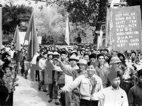 Những chặng đường vẻ vang Hà Nội, Thành phố Hồ Chí Minh vì cả nước, với cả nước