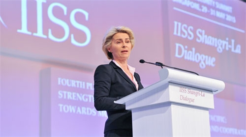 Đối thoại để xây dựng lòng tin và sự minh bạch