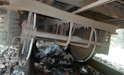 Tàu trật bánh, đường sắt Bắc - Nam ách tắc nhiều giờ 