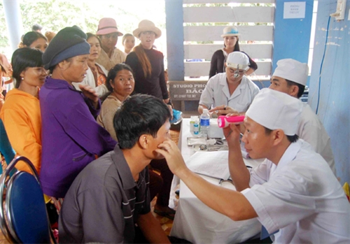 Cứu người không chỉ là mệnh lệnh