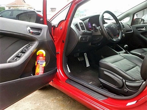 Chưa xử phạt lỗi thiếu bình chữa cháy trên ô tô 