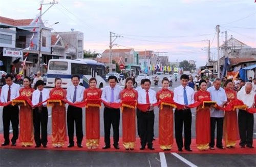 Thông xe Quốc lộ 1 đoạn qua tỉnh Bình Định