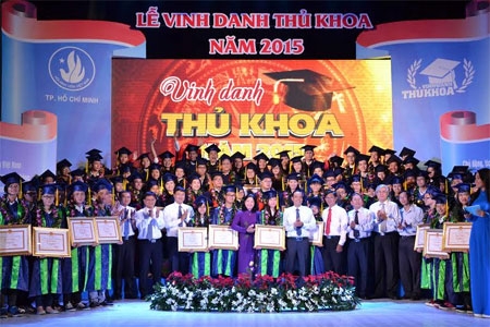 TP Hồ Chí Minh Vinh danh 85 thủ khoa năm 2015
