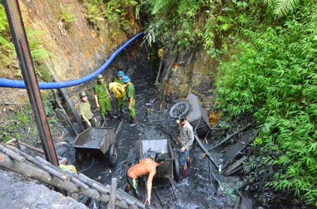 Tìm thấy thi thể nạn nhân cuối cùng trong vụ sập hầm than ở Hòa Bình 