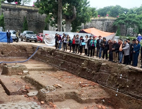 Kết quả khai quật thăm dò khu vực Chính điện Kính Thiên