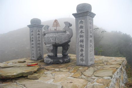 Nghĩ từ Núi Mẹ…