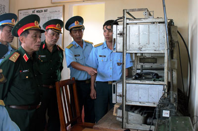 Kiểm tra xây dựng đơn vị VMTD tại Trung đoàn tên lửa 274